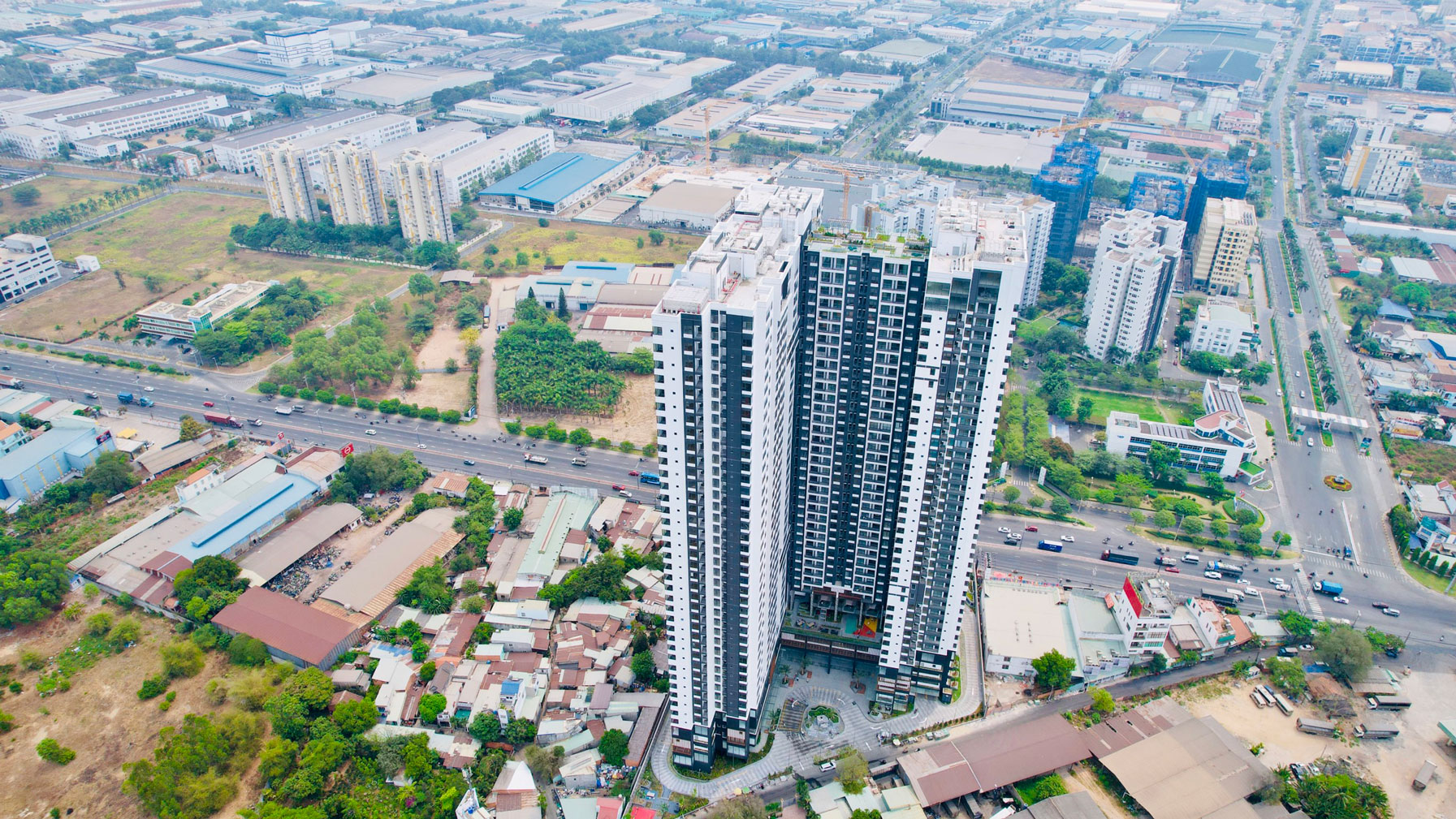 TIẾN ĐỘ THỰC TẾ CĂN HỘ THE EMERALD GOLF VIEW