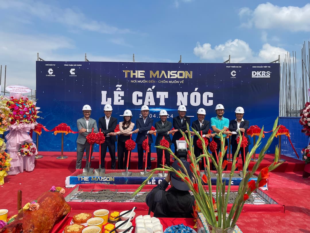The Maison cất nóc ngày 20 tháng 4 2024