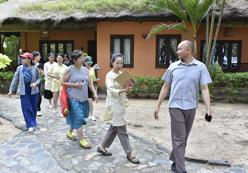 Đoàn famtrip khảo sát dịch vụ tại Ho Tram Beach Boutique Resort & Spa