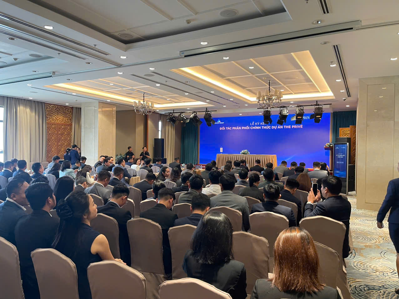 The Privé là dự án căn hộ hạng sang được phát triển bởi Tập đoàn Đất Xanh, tọa lạc tại phường An