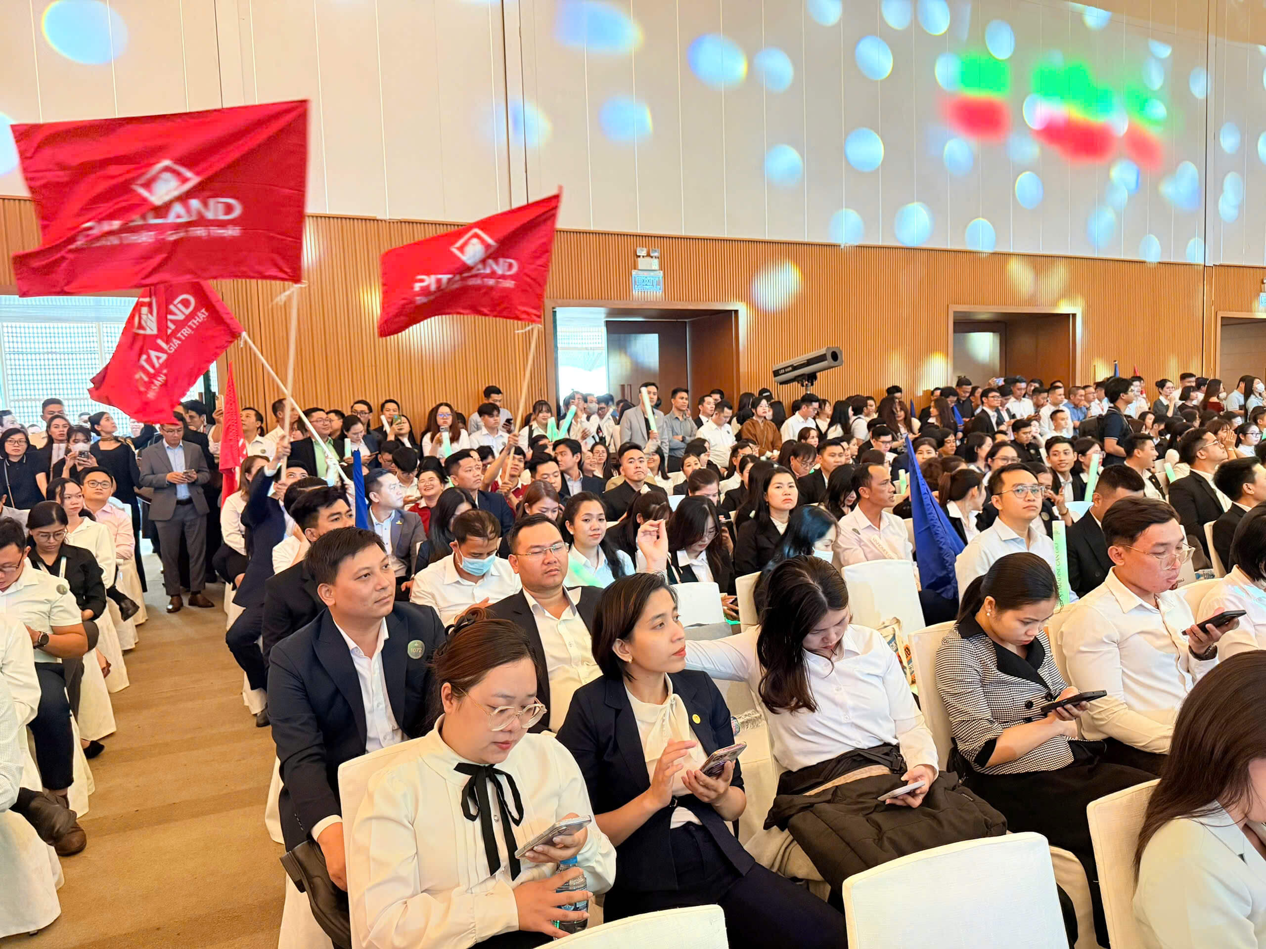 Kick-off Vinhomes Green Paradise – Khởi Bùng Năng Lượng 